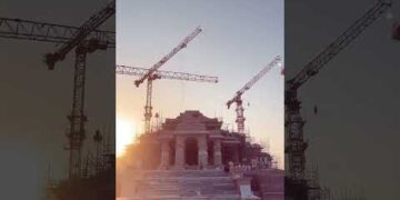 Ram Mandir Ayodhya : राम मंदिर की थीम पर बनाया गया अनोखा हीरों का हार #shorts