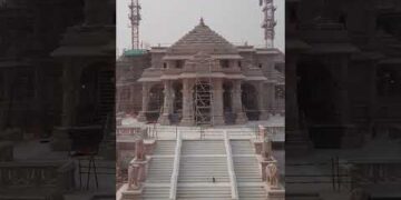 Ayodhya Ram Mandir : राम मंदिर के सिंहद्वार पर लगी गज, सिंह, हनुमान जी और गरुड़ की मूर्तियां