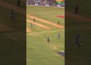 Virat Kohli Century: वनडे का ‘विराट’ बल्लेबाज, कोहली ने तोड़ा सचिन का रिकॉर्ड, जड़ा 50वां शतक #shorts