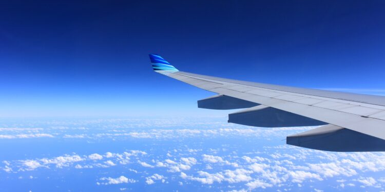 एयर इंडिया विमान पाकिस्तान की वायुसीमा में घुसा, DGCA ने वायु यातायात नियंत्रक पर की कार्रवाई 6 एयर इंडिया विमान पाकिस्तान की वायुसीमा में घुसा, DGCA ने वायु यातायात नियंत्रक पर की कार्रवाई
